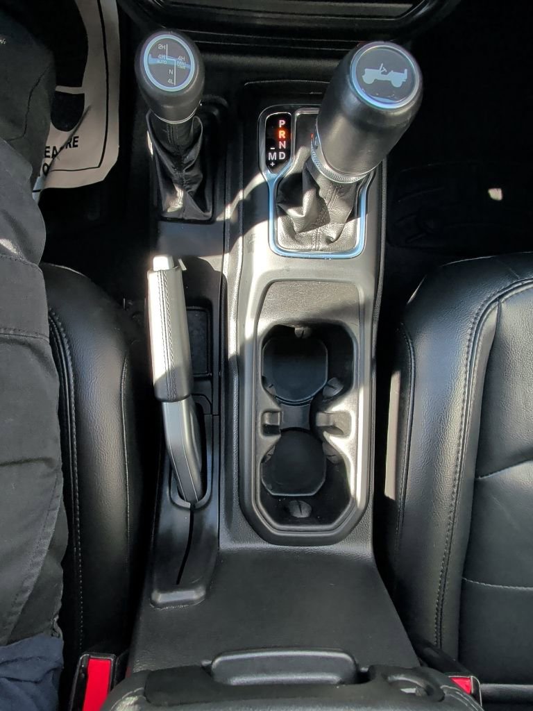 Used 2022 Jeep Wrangler Unlimited Sahara image 23