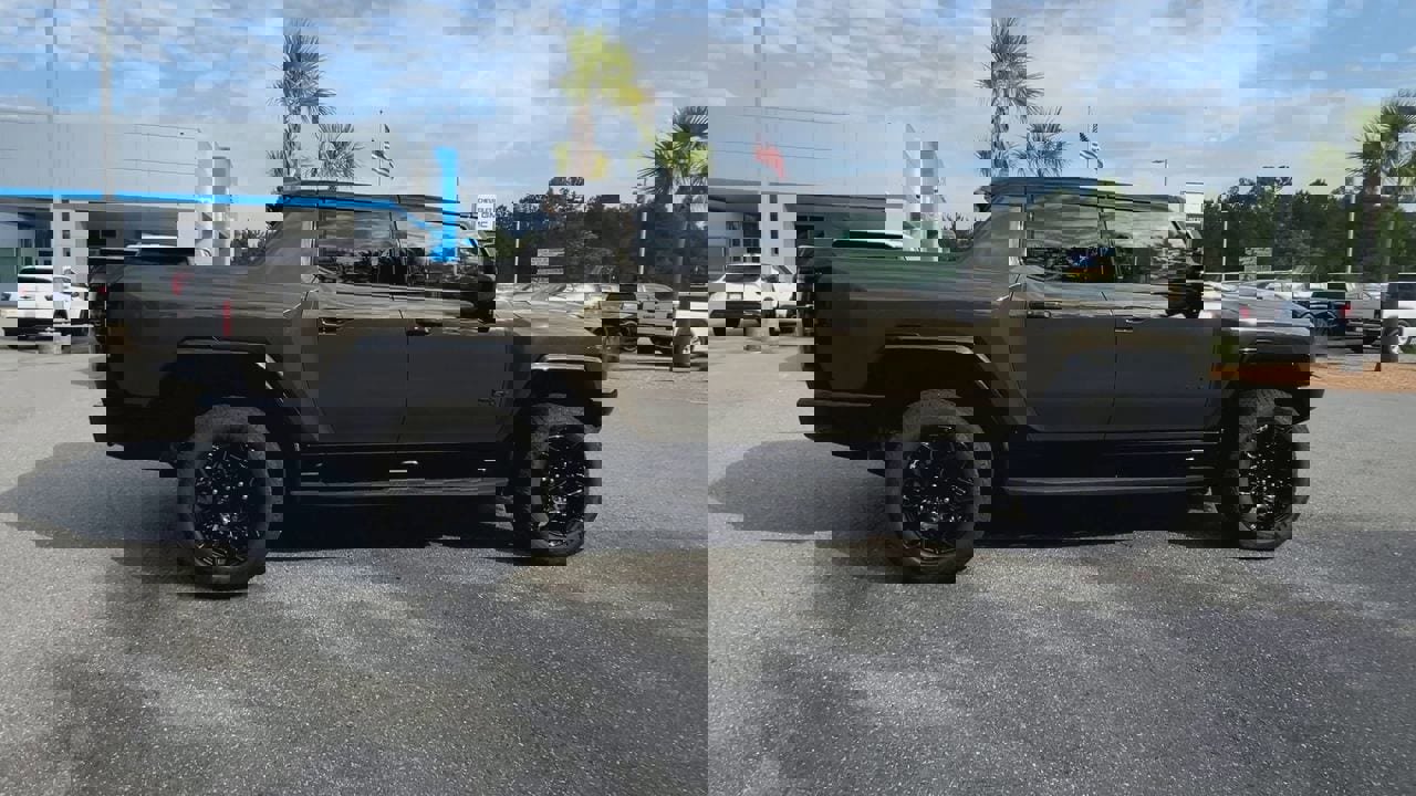 New 2025 GMC Hummer EV 3X w/ LPO, Dark Essentials Package image 43