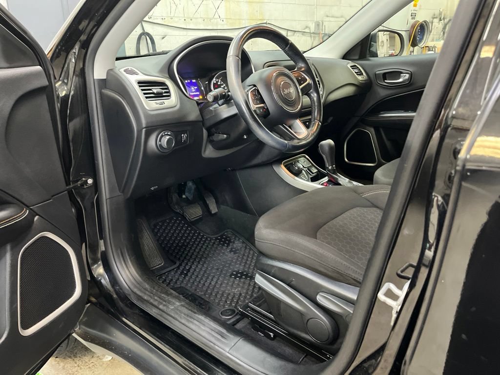 Used 2021 Jeep Compass Sport w/ Cold Weather Group AWD/4WD image 11