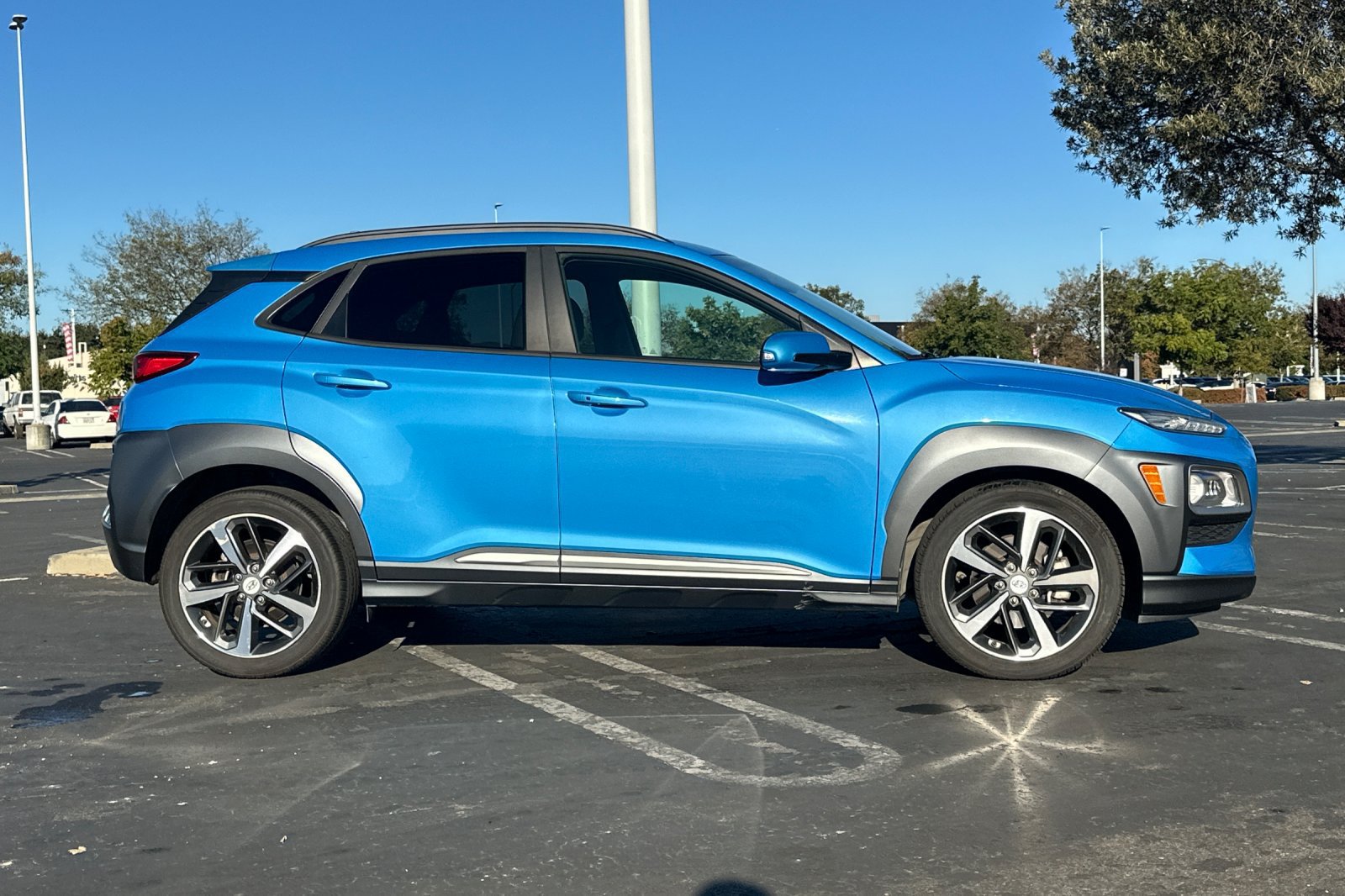Used 2019 Hyundai Kona Ultimate AWD/4WD image 3