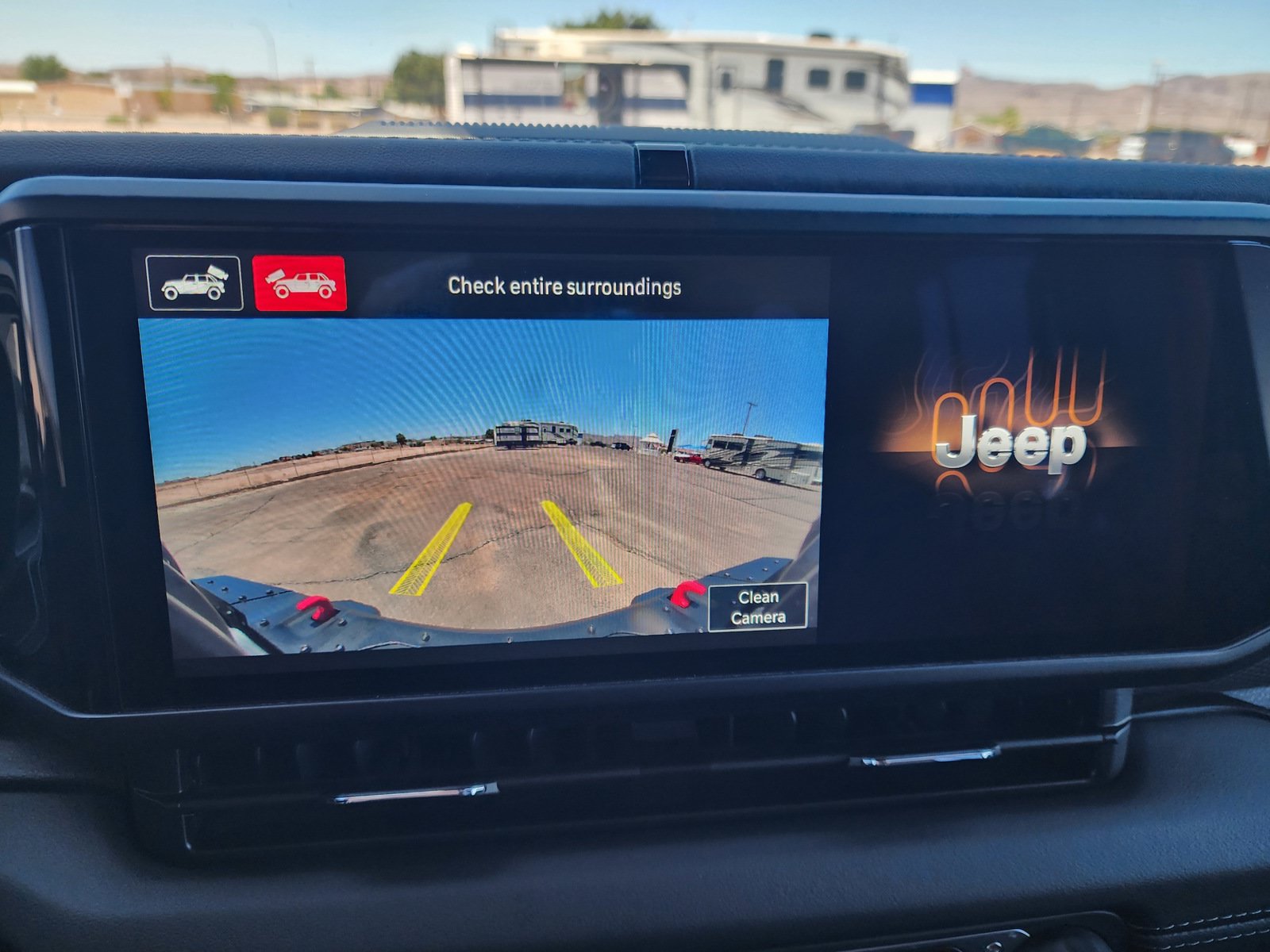 Used 2024 Jeep Wrangler Unlimited Rubicon AWD/4WD image 25