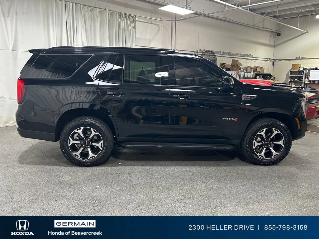 Used 2025 GMC Yukon AT4 AWD/4WD image 9