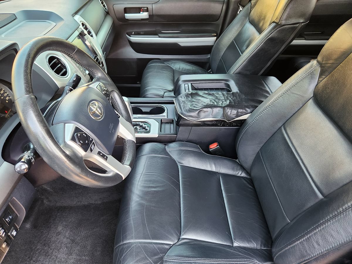 Used 2020 Toyota Tundra SR5 w/ SR5 Leather Package AWD/4WD image 32