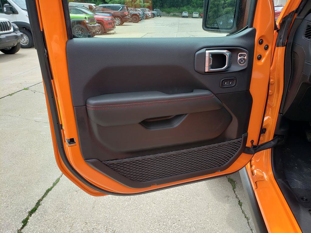 New 2026 Jeep Wrangler Unlimited Rubicon AWD/4WD image 13