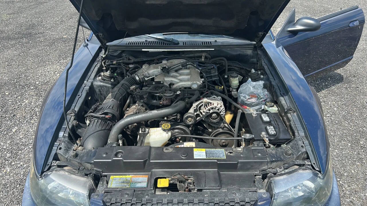 Used 2001 Ford Mustang Coupe RWD image 13