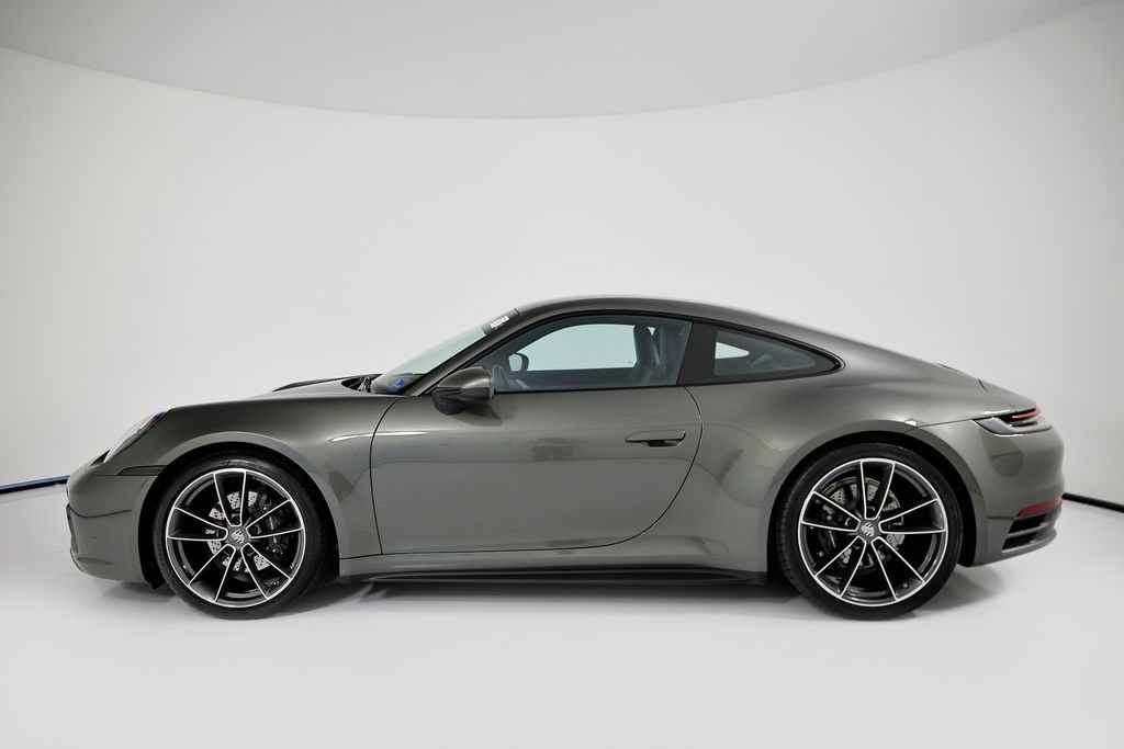 Certified 2022 Porsche 911 Carrera RWD image 2