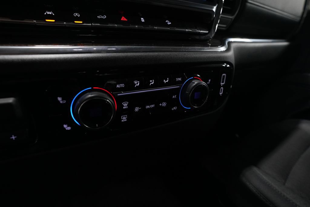 Certified 2024 Chevrolet Silverado 1500 RST AWD/4WD image 19