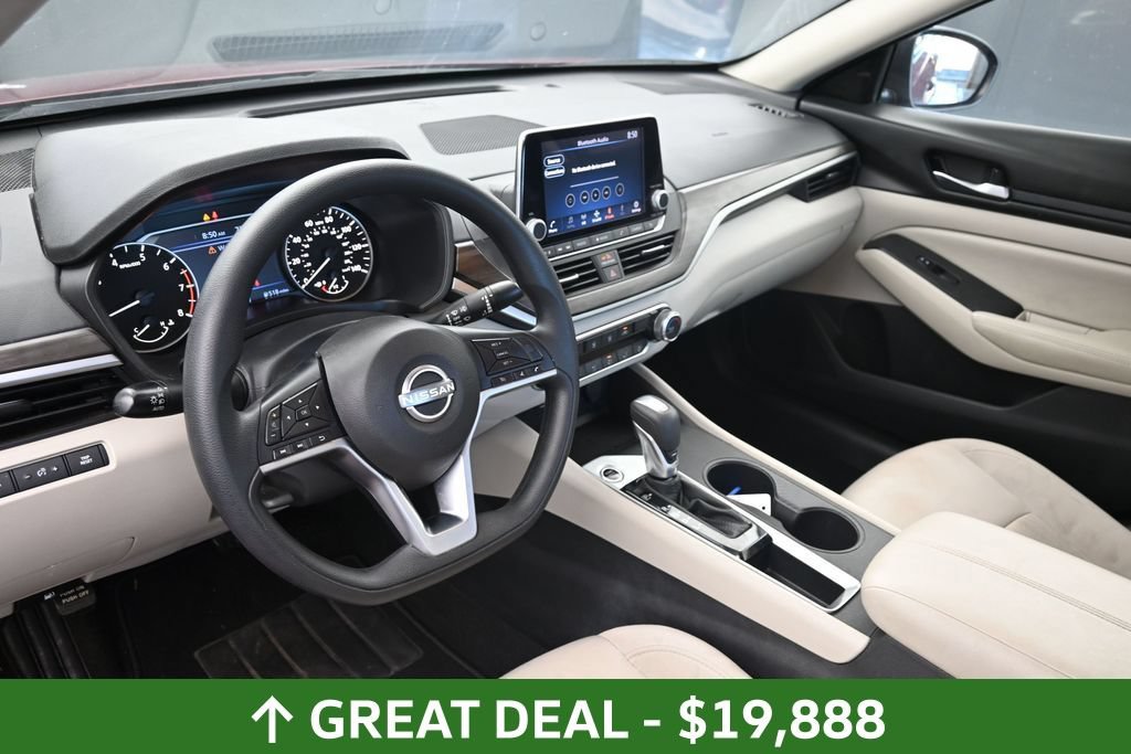 Used 2025 Nissan Altima 2.5 SV FWD image 20