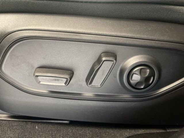 New 2026 Jeep Grand Cherokee Laredo image 16