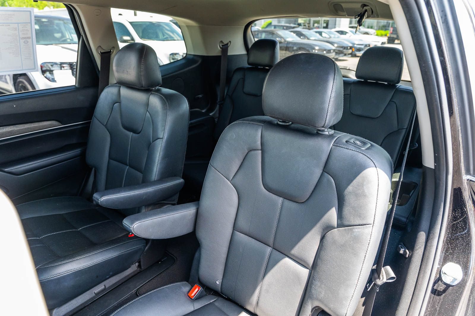 Used 2022 Kia Telluride EX w/ EX Premium Package AWD/4WD image 21