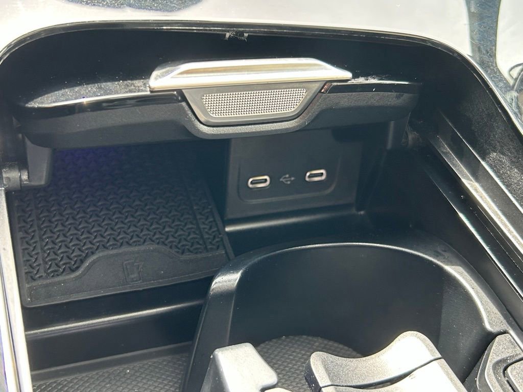 Used 2025 Mercedes-Benz C 300 4MATIC Sedan image 22