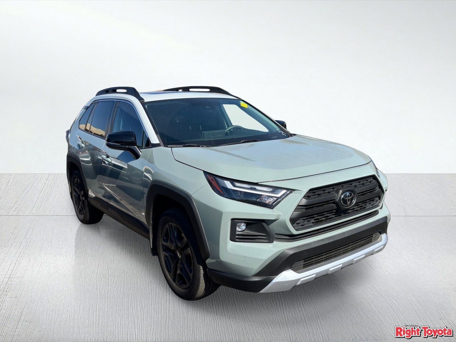Used 2023 Toyota RAV4 Adventure w/ Convenience Package AWD/4WD image 5