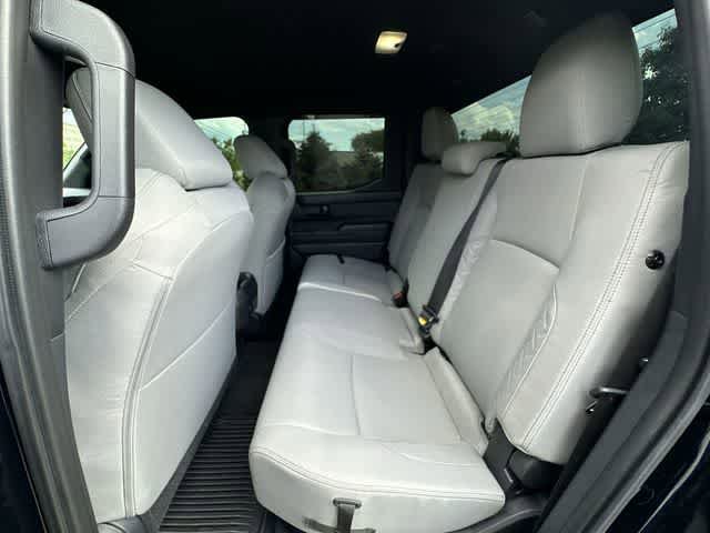 Used 2025 Toyota Tacoma SR5 AWD/4WD image 18