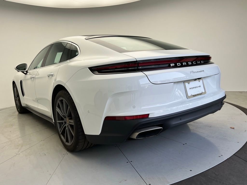 Used 2024 Porsche Panamera image 3