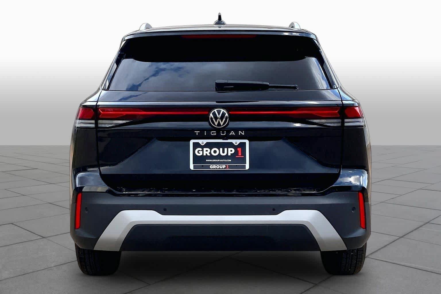 Used 2026 Volkswagen Tiguan S FWD image 5