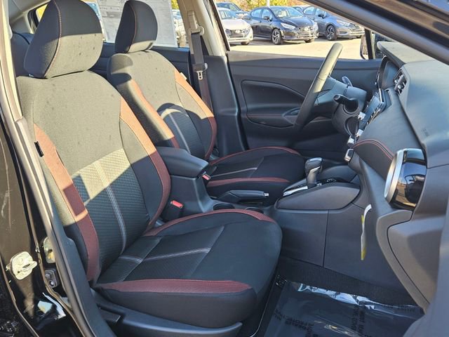 New 2025 Nissan Versa SR w/ Trunk Package image 17
