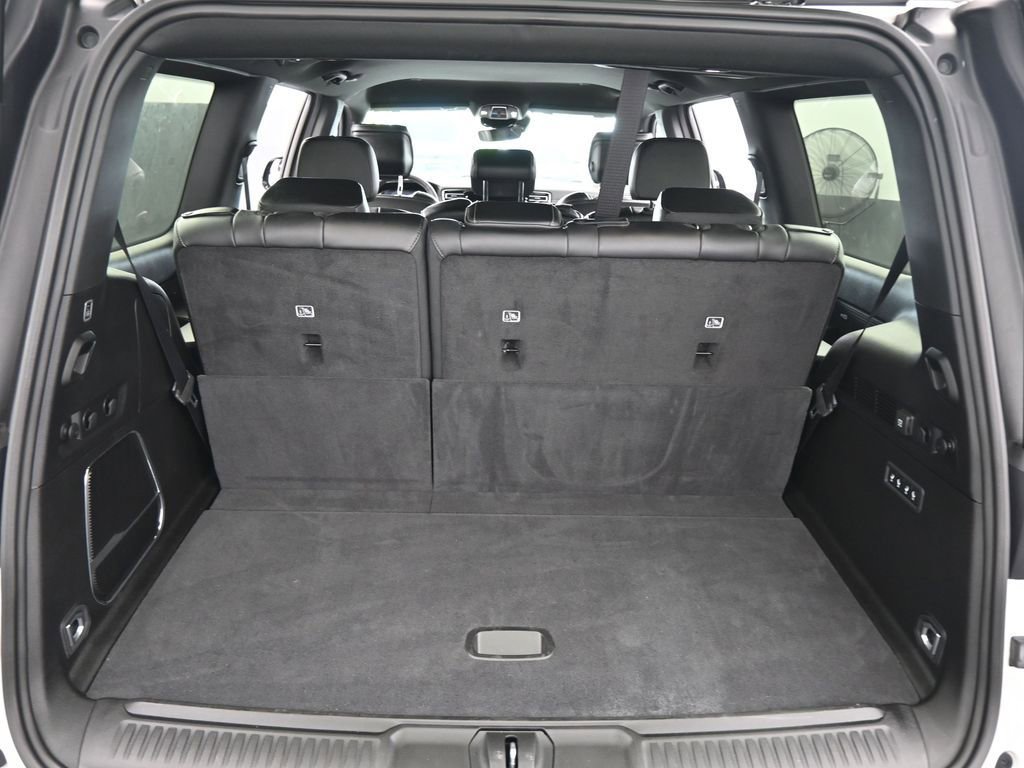 Used 2023 Jeep Wagoneer Series III w/ Preferred Equipment Group image 42