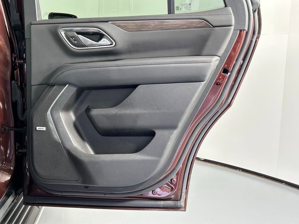 Used 2022 Chevrolet Tahoe LT w/ LT Signature Plus Package image 12