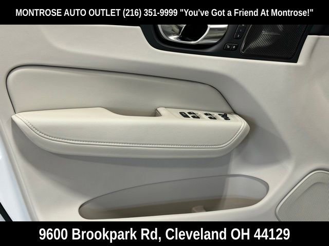 New 2025 Volvo XC60 T8 Ultra w/ Climate Package image 9