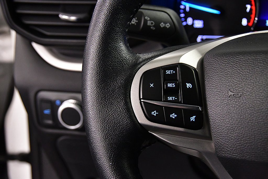 Used 2022 Ford Explorer XLT image 19