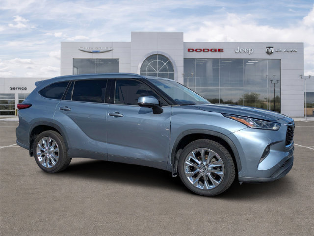 Used 2023 Toyota Highlander Limited