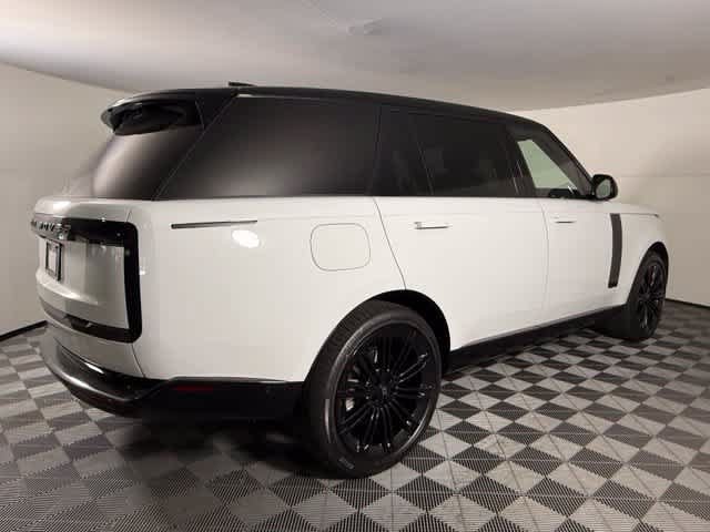 New 2027 Land Rover Range Rover Long Wheelbase SE AWD/4WD image 7