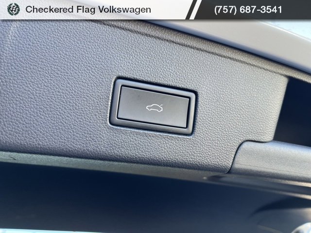 Used 2023 Volkswagen Atlas Cross Sport SEL R-Line image 38