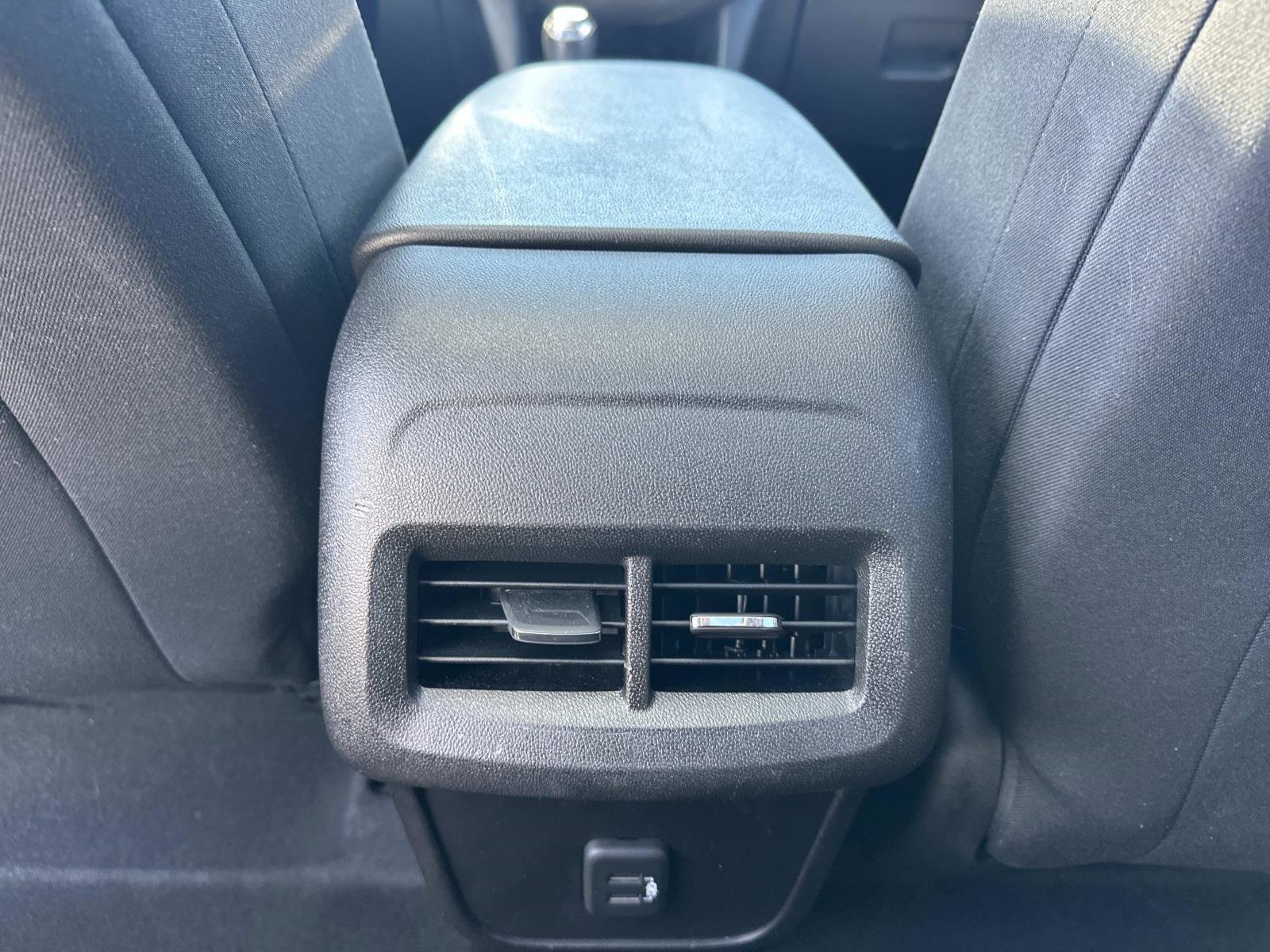 Used 2019 Chevrolet Equinox LT w/ Sun & Navigation Package FWD image 14