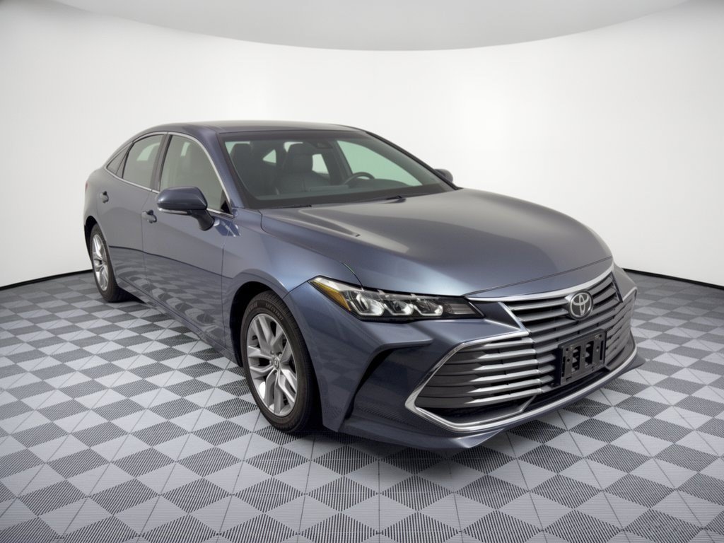 Used 2022 Toyota Avalon XLE FWD image 7