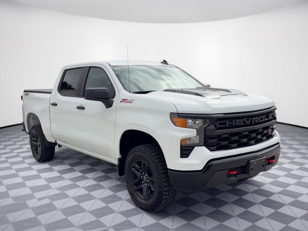 Used 2024 Chevrolet Silverado 1500 Custom Trail Boss AWD/4WD image 7