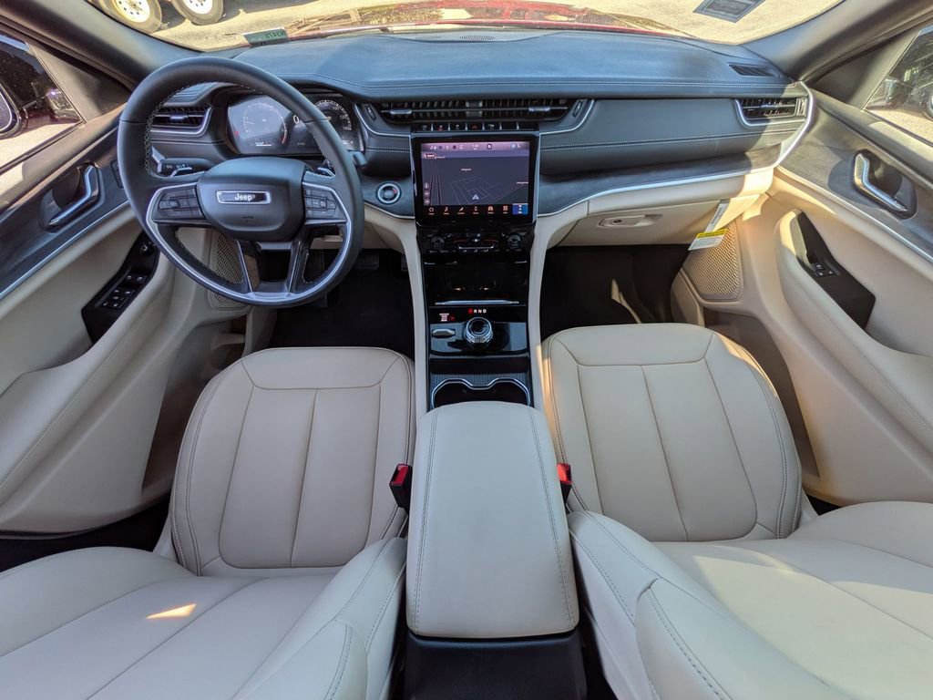 New 2025 Jeep Grand Cherokee L Limited image 27