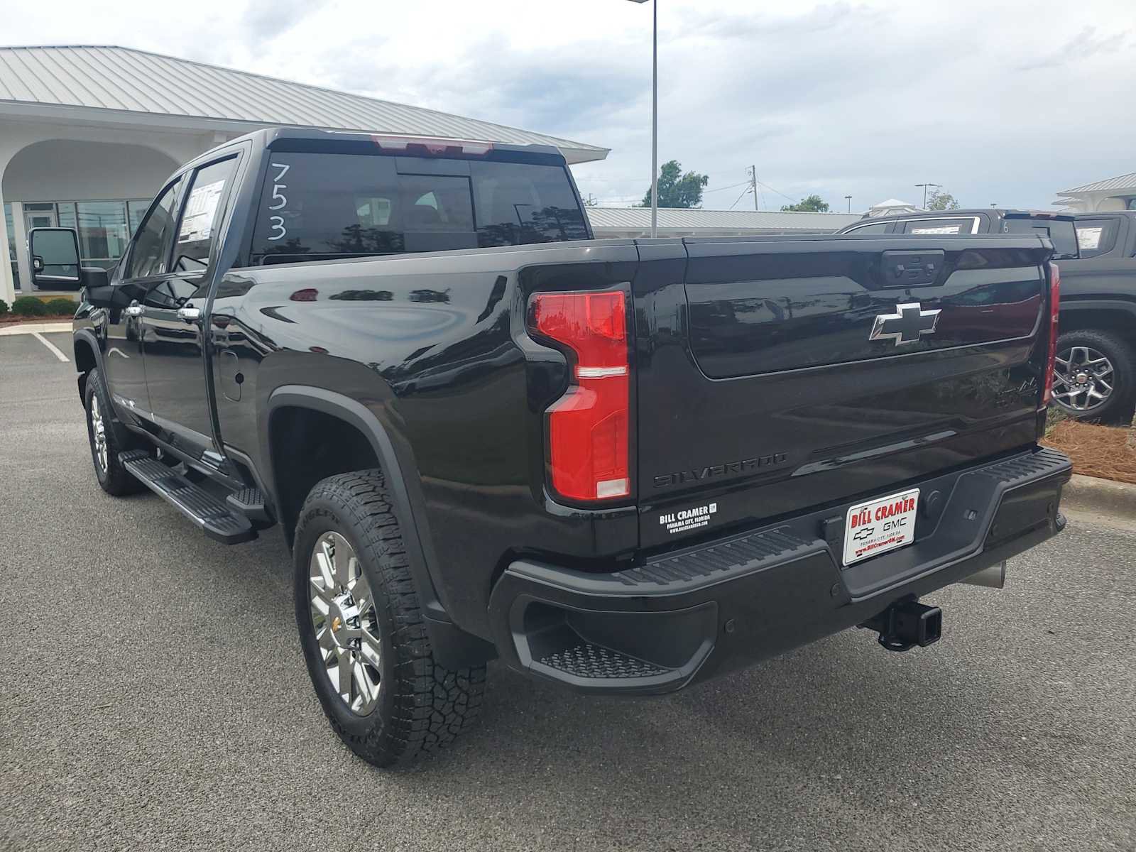 New 2026 Chevrolet Silverado 3500 High Country w/ Technology Package AWD/4WD image 3