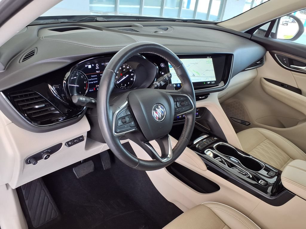 Used 2022 Buick Envision Avenir w/ Technology Package II FWD image 18