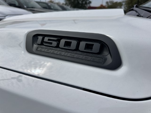 New 2027 RAM 1500 4x4 Crew Cab image 9