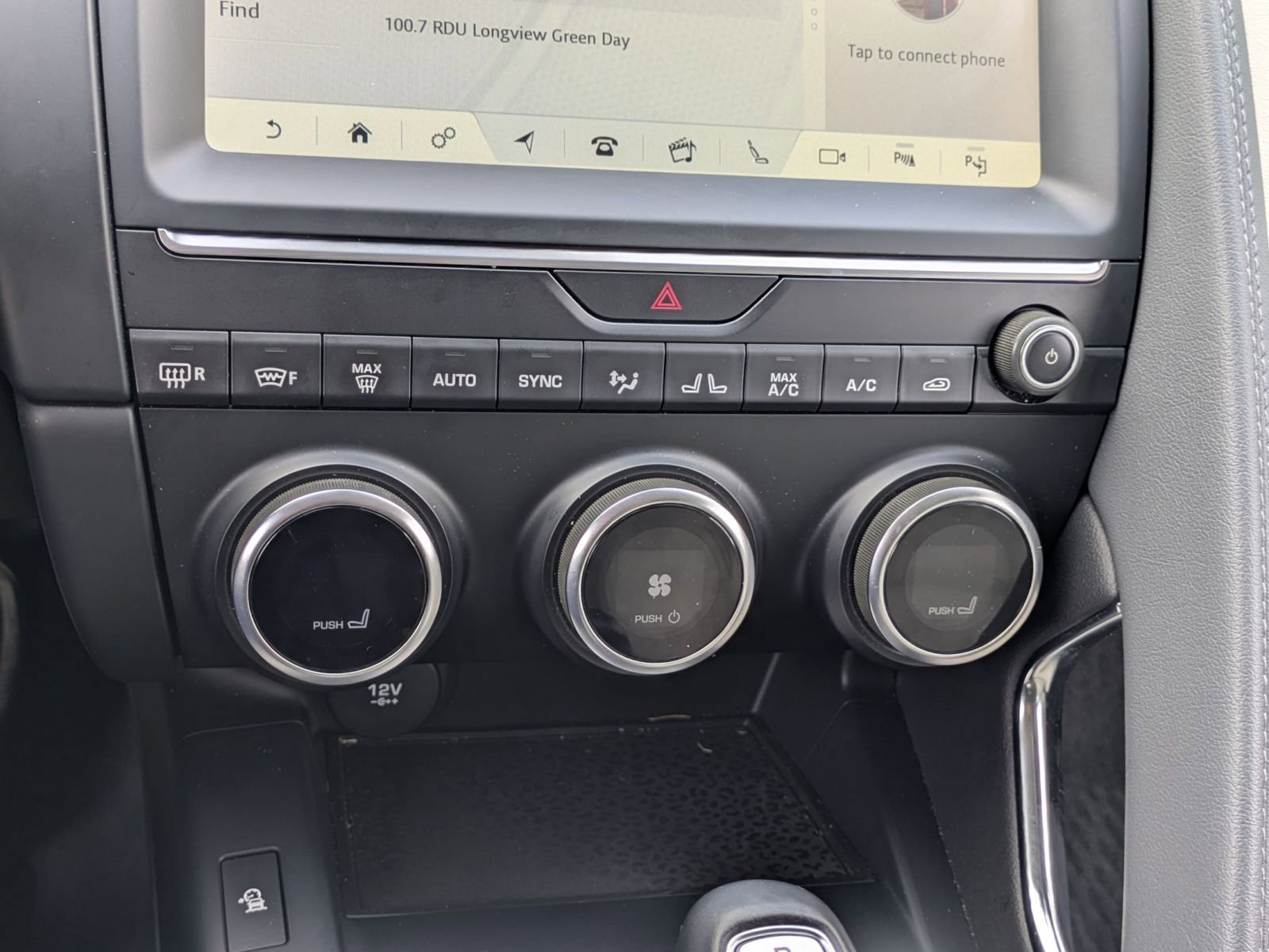 Used 2020 Jaguar E-PACE SE image 15