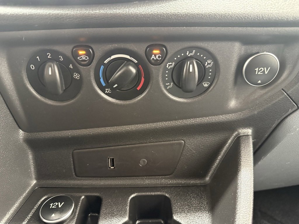 Used 2019 Ford Transit 350 XLT image 30