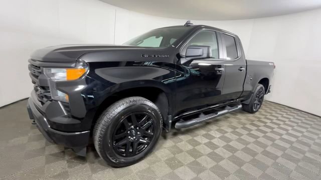 Used 2023 Chevrolet Silverado 1500 Custom w/ Rally Edition AWD/4WD image 8