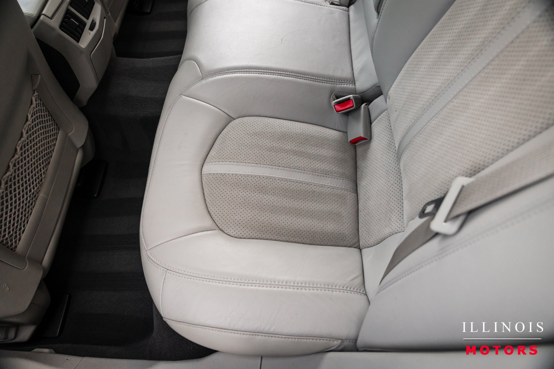 Used 2011 Cadillac CTS V w/ Wood Trim Package RWD image 34