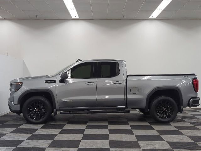 Used 2025 GMC Sierra 1500 Elevation w/ Preferred Package AWD/4WD image 4