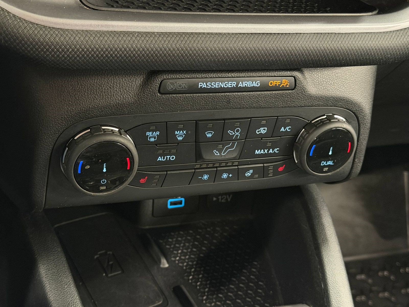 Used 2022 Ford Bronco Sport Outer Banks w/ Tech Package AWD/4WD image 17