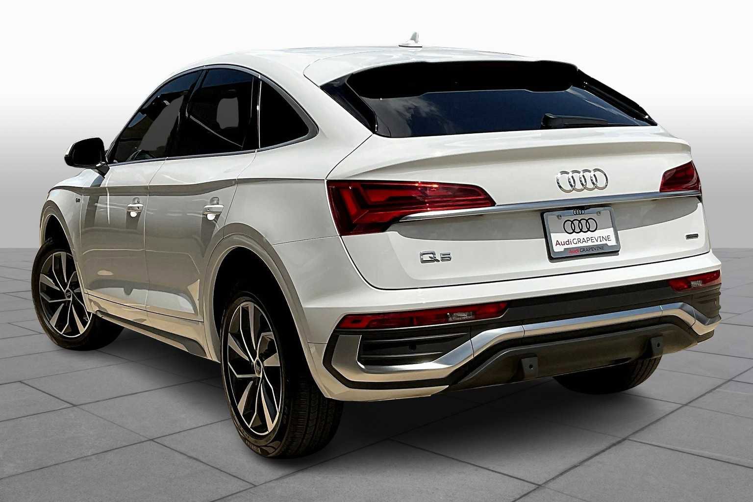 Used 2021 Audi Q5 2.0T Premium w/ Convenience Package image 11