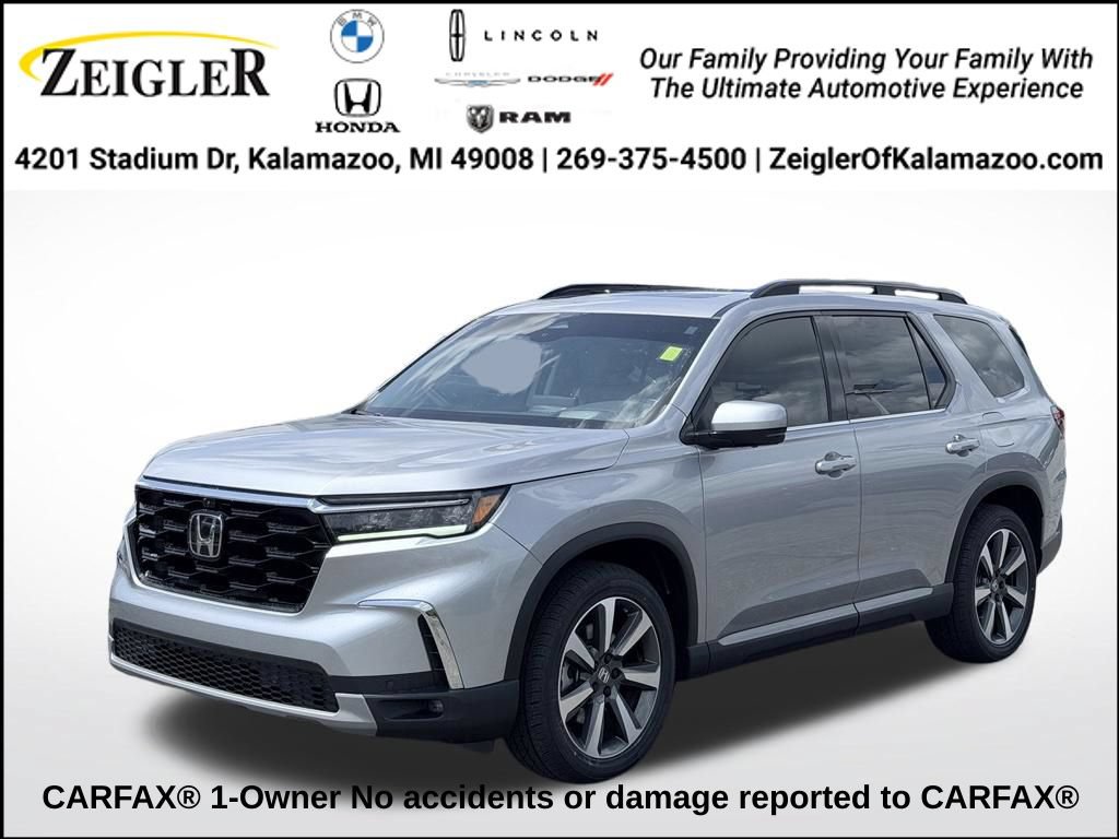 Used 2025 Honda Pilot Elite image 1