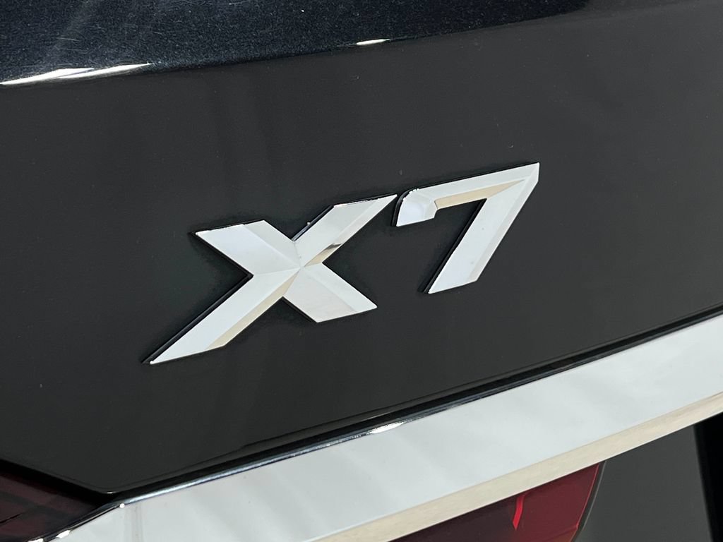 Used 2020 BMW X7 xDrive40i w/ Premium Package AWD/4WD image 45
