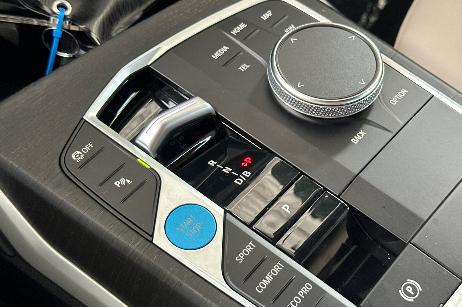 Certified 2024 BMW i4 eDrive35 w/ Premium Package RWD image 27