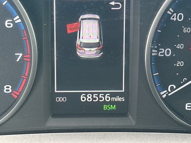 Used 2018 Toyota RAV4 XLE AWD/4WD image 21