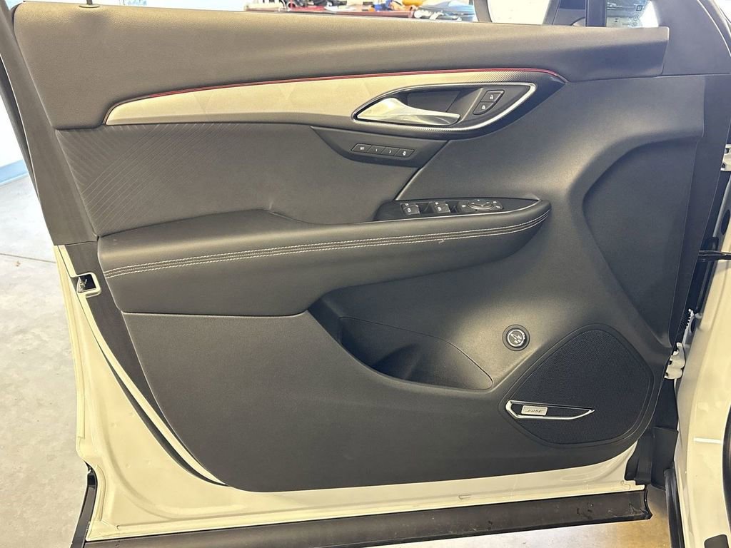 New 2025 Buick Envision Sport Touring image 27