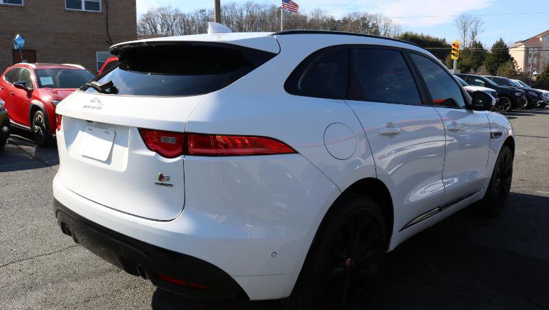 Used 2018 Jaguar F-PACE S image 10
