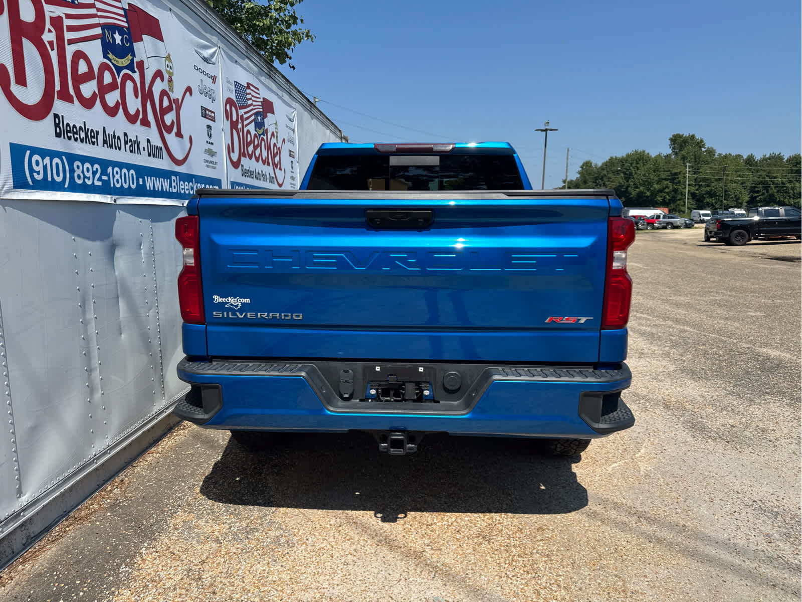 Used 2023 Chevrolet Silverado 1500 RST w/ Convenience Package II AWD/4WD image 4