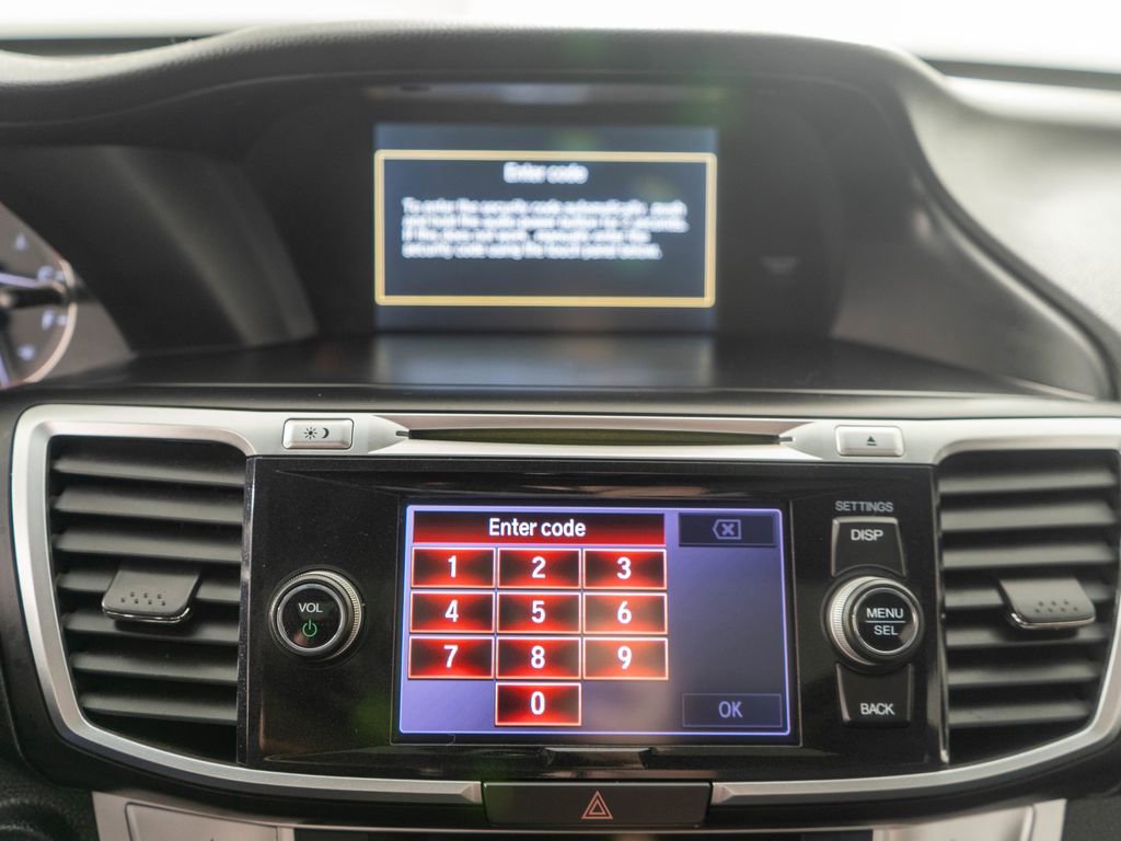 Used 2013 Honda Accord EX image 17