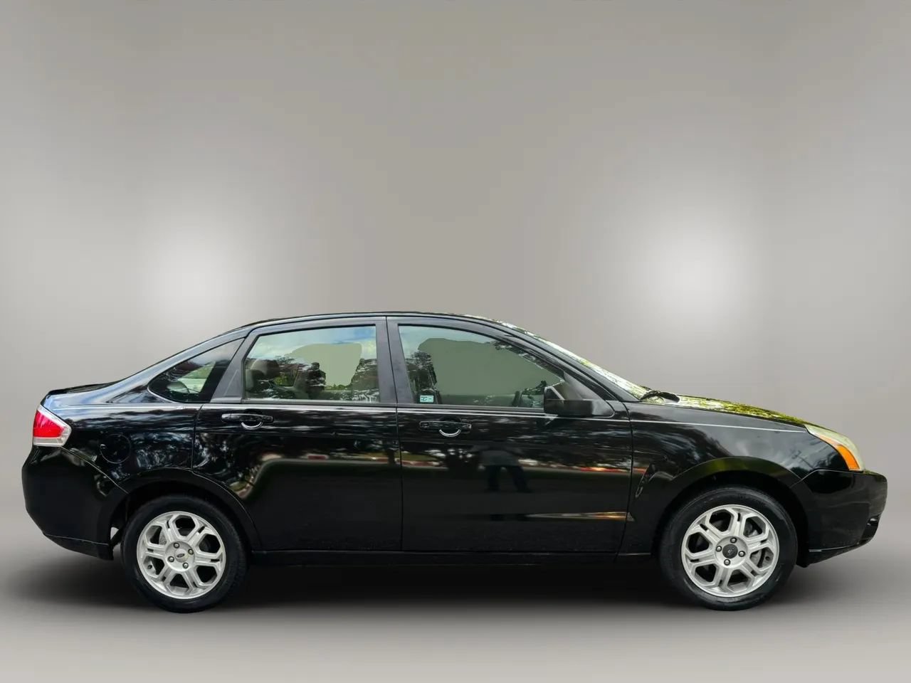 Used 2009 Ford Focus SES FWD image 7
